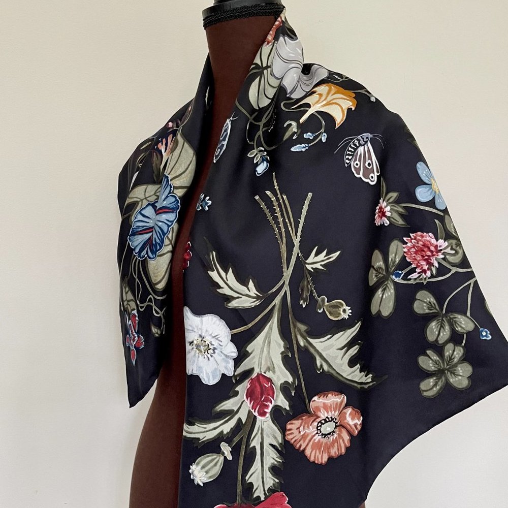 New Gucci Kris Knight Floral Print Silk Scarf with Gucci Gift Box - Picture 7 of 16